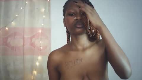 sexxypixie online show from 05-12-26, 10:12