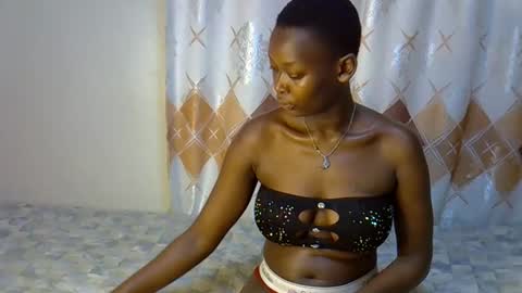 sexxyvee224 online show from 11-14-25, 10:25