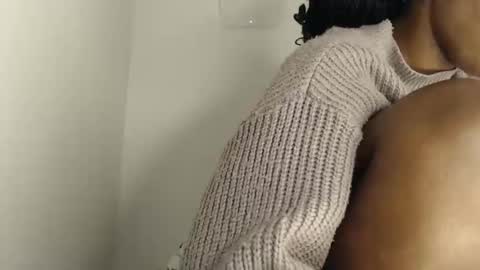 Snapshot of sexxywider_ebony chatting on 04-23-26, 08:57 sexxywide ebony online show from 04-23-26, 08:57