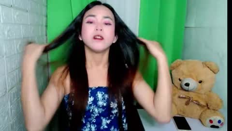 Snapshot of sexxywild_asiants4uxxx chatting on 04-17-26, 06:22 Jessica online show from 04-17-26, 06:22