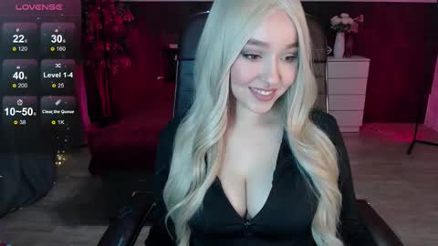 Snapshot of sexy_alexxia chatting on 10-17-25, 03:36 Alexia online show from 10-17-25, 03:36