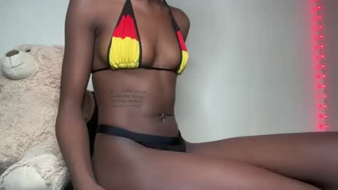 sexy_aluna online show from 10-13-25, 11:05