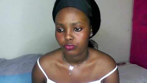 Snapshot of sexy_anayah chatting on 03-01-26, 03:47 sexy_anayah online show from 03-01-26, 03:47