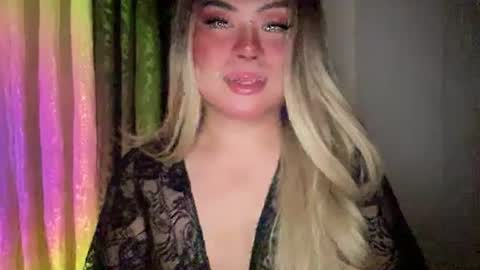 Snapshot of sexy_and_iknewit chatting on 01-09-26, 01:47 BREANNA online show from 01-09-26, 01:47