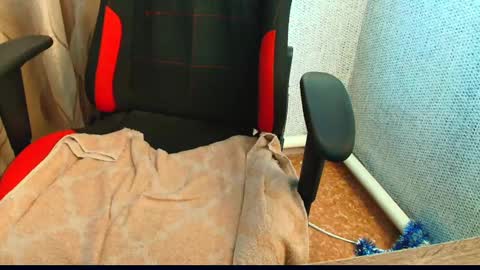 Jessica  Face only in pvt or in snapchat Dont ask more.... online show from 03-06-25, 01:14