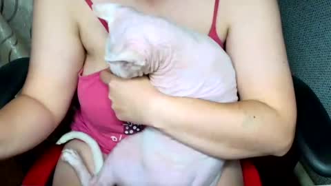 Jessica  Face only in pvt or in snapchat Dont ask more.... online show from 10-20-25, 10:10