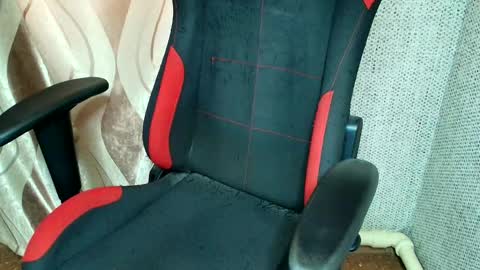 Jessica  Face only in pvt or in snapchat Dont ask more.... online show from 02-12-26, 11:16