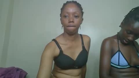 Snapshot of sexy_banny4 chatting on 01-15-26, 01:05 sexy_banny4 online show from 01-15-26, 01:05