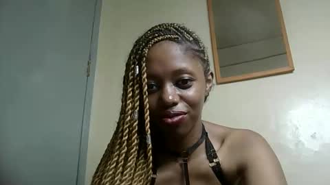 sexy_banny4 online show from 04-15-26, 07:58