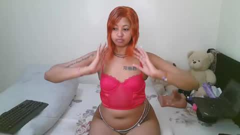 Snapshot of sexy_bluegirl chatting on 02-16-26, 11:12 sexy_bluegirl online show from 02-16-26, 11:12