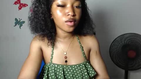 Snapshot of sexy_bluey247 chatting on 12-16-25, 06:13 sexy_bluey247 online show from 12-16-25, 06:13