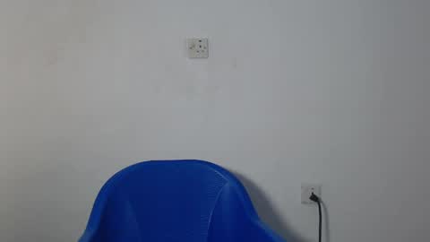 Snapshot of sexy_bluey247 chatting on 04-08-26, 06:08 sexy_bluey247 online show from 04-08-26, 06:08