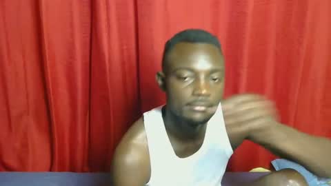 Snapshot of sexy_buddyz55 chatting on 06-14-26, 06:59 Suudi online show from 06-14-26, 06:59