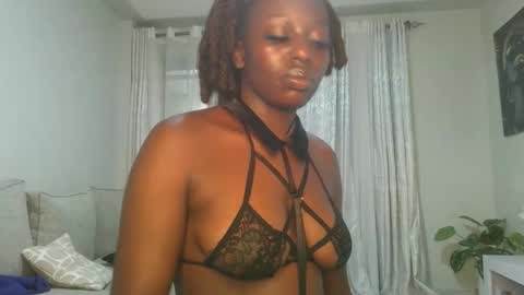 Snapshot of sexy_candia chatting on 04-29-26, 09:46 Stacy online show from 04-29-26, 09:46