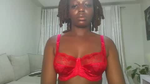 Snapshot of sexy_candia chatting on 05-12-26, 10:45 Stacy online show from 05-12-26, 10:45