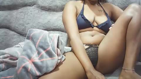 Snapshot of sexy_cherry001 chatting on 10-08-25, 12:14 shydolly01 online show from 10-08-25, 12:14