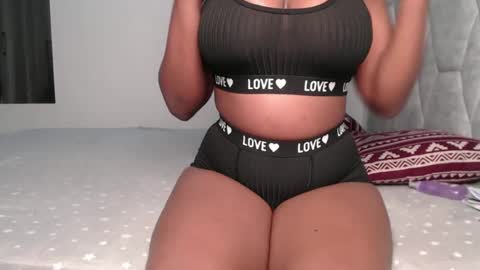 Snapshot of sexy_chocolata chatting on 03-08-25, 08:44 chocolata online show from 03-08-25, 08:44
