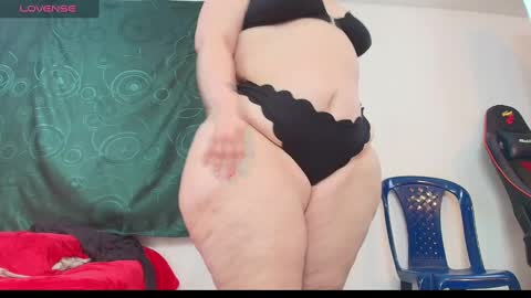 karla           instagram  online show from 11-16-25, 05:18