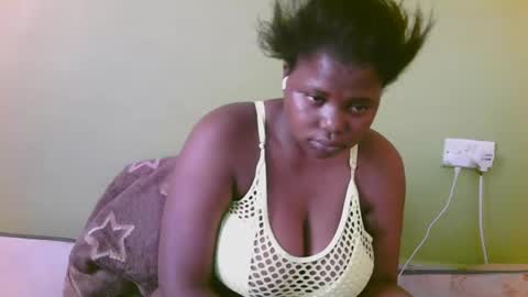 Snapshot of sexy_divana chatting on 02-22-25, 02:41 sexy_divana online show from 02-22-25, 02:41