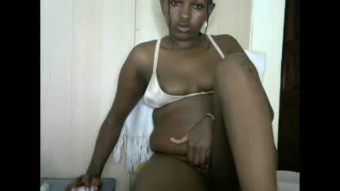 Snapshot of sexy_ebony_bliss chatting on 01-12-25, 02:03 adasa online show from 01-12-25, 02:03
