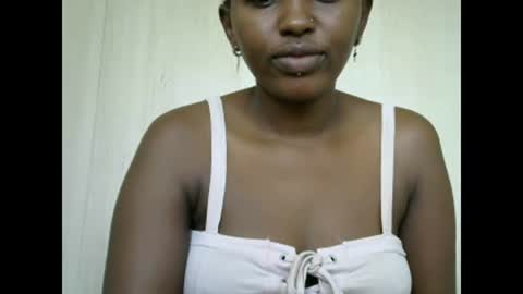 Snapshot of sexy_ebony_bliss chatting on 01-20-25, 05:04 adasa online show from 01-20-25, 05:04