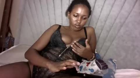 Snapshot of sexy_ebony_bliss chatting on 03-03-25, 06:01 adasa online show from 03-03-25, 06:01