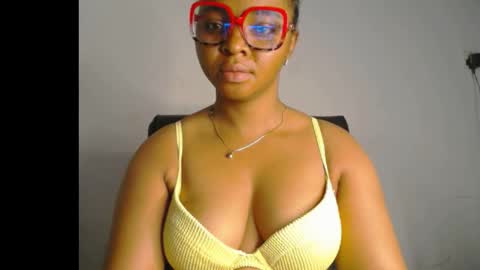 Snapshot of sexy_ebonygirl_ chatting on 02-10-26, 02:48 Clara online show from 02-10-26, 02:48