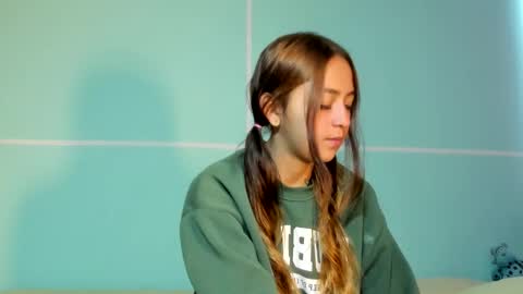 Antonella online show from 12-18-25, 08:59