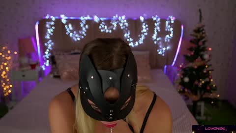 Snapshot of sexy_ira chatting on 01-04-25, 11:33 Ira online show from 01-04-25, 11:33