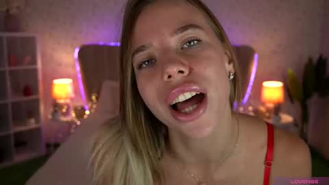 Snapshot of sexy_ira chatting on 09-11-25, 06:35 Ira online show from 09-11-25, 06:35