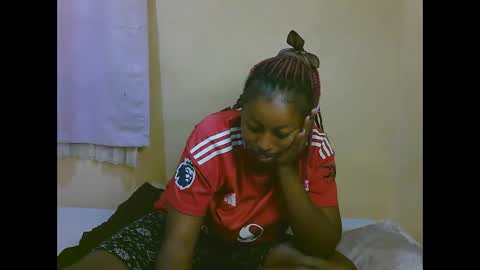 Snapshot of sexy_latasha chatting on 04-27-26, 07:01 sexy_latasha online show from 04-27-26, 07:01