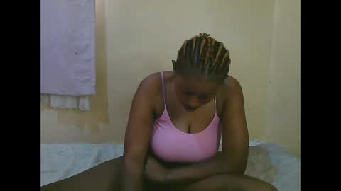Snapshot of sexy_latasha chatting on 05-16-26, 10:36 sexy_latasha online show from 05-16-26, 10:36