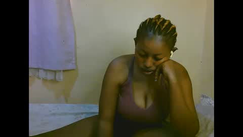 Snapshot of sexy_latasha chatting on 05-23-26, 08:29 sexy_latasha online show from 05-23-26, 08:29