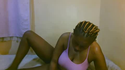 Snapshot of sexy_latasha chatting on 05-24-26, 08:58 sexy_latasha online show from 05-24-26, 08:58