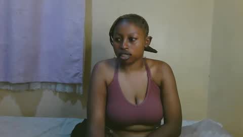 Snapshot of sexy_latasha chatting on 05-31-26, 05:31 sexy_latasha online show from 05-31-26, 05:31