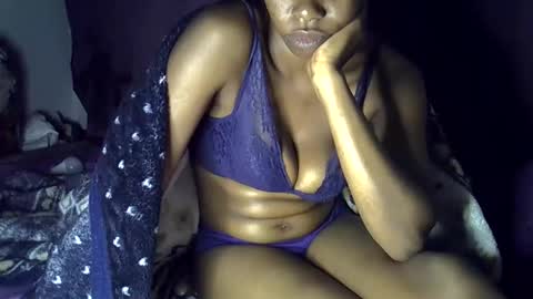Snapshot of sexy_leila3 chatting on 05-23-26, 12:05 kayla online show from 05-23-26, 12:05