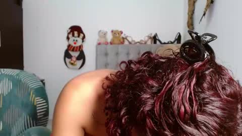 Snapshot of sexy_lia_latina chatting on 02-24-25, 05:43 Celeste online show from 02-24-25, 05:43