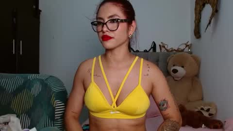 Snapshot of sexy_lia_latina chatting on 03-05-25, 02:03 Celeste online show from 03-05-25, 02:03