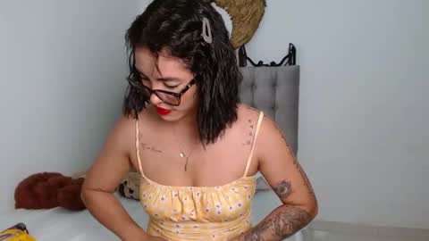 Snapshot of sexy_lia_latina chatting on 10-05-25, 02:43 Celeste online show from 10-05-25, 02:43