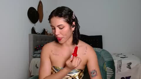 Snapshot of sexy_lia_latina chatting on 11-20-25, 11:59 Celeste online show from 11-20-25, 11:59