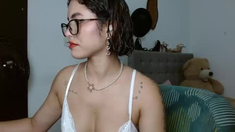Snapshot of sexy_lia_latina chatting on 06-10-26, 02:01 Celeste online show from 06-10-26, 02:01