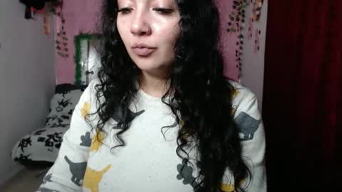 sexy lolas online show from 02-25-25, 05:08