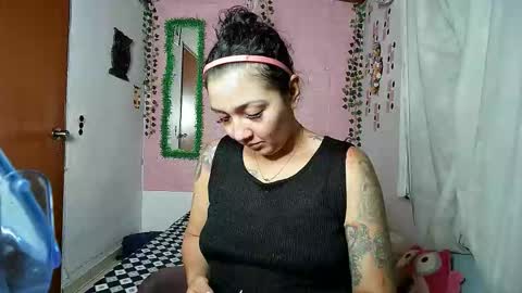 sexy lolas online show from 09-21-25, 12:23