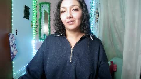 sexy lolas online show from 10-23-25, 07:29