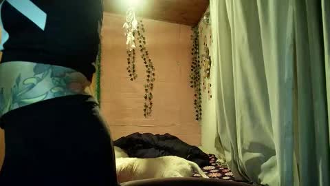 Snapshot of sexy_lolas chatting on 03-14-26, 11:21 sexy lolas online show from 03-14-26, 11:21