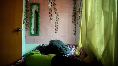 Snapshot of sexy_lolas chatting on 03-18-26, 08:56 sexy lolas online show from 03-18-26, 08:56