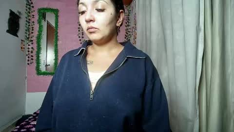 Snapshot of sexy_lolas chatting on 04-05-26, 07:16 sexy lolas online show from 04-05-26, 07:16