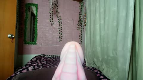 Snapshot of sexy_lolas chatting on 04-12-26, 07:57 sexy lolas online show from 04-12-26, 07:57