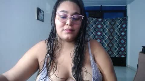 SIRENA LOVE online show from 11-14-25, 06:01