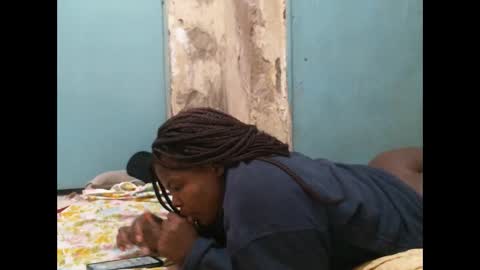 Snapshot of sexy_lunah chatting on 12-14-25, 04:18 sexy_lunah online show from 12-14-25, 04:18